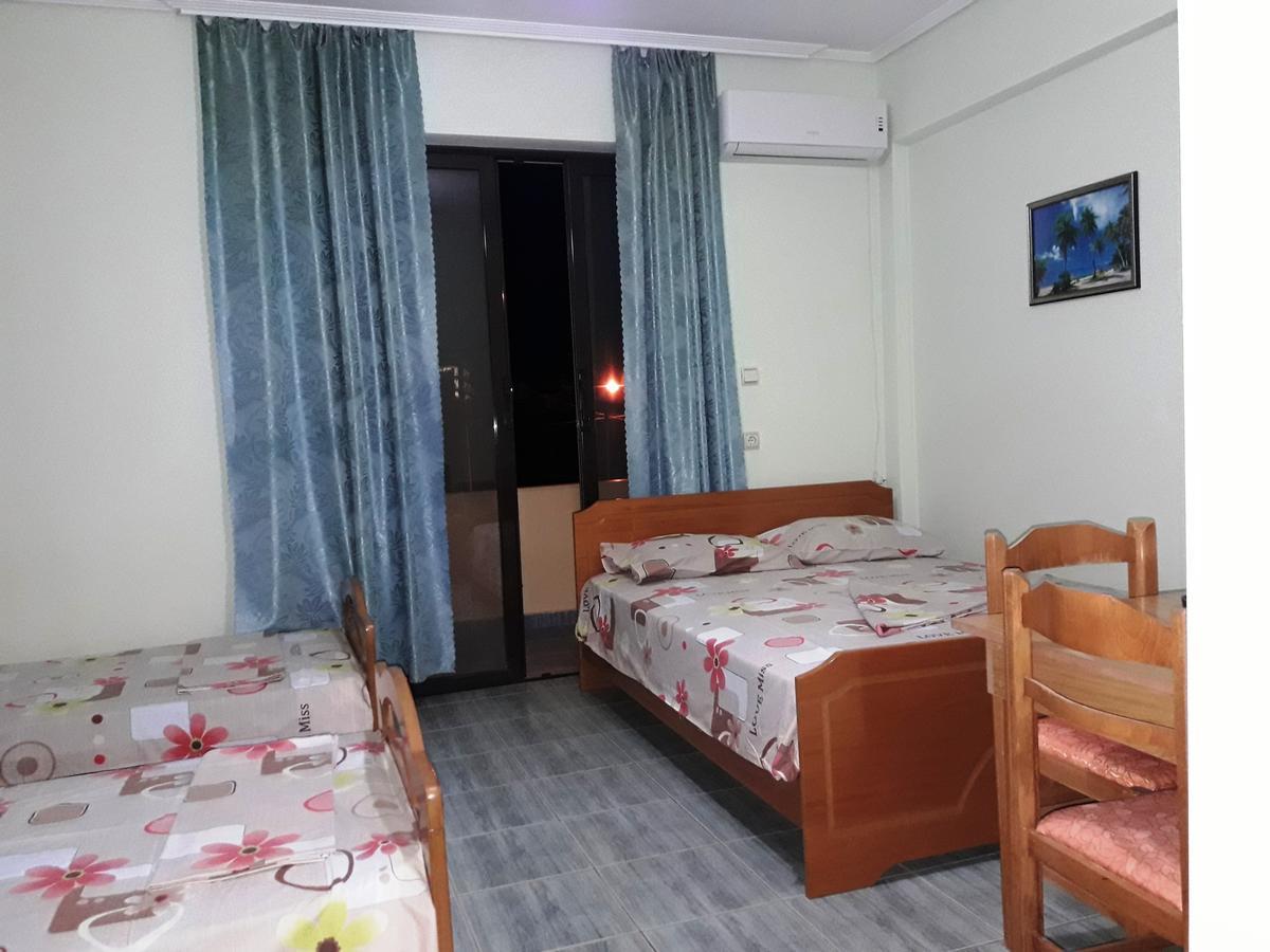 Tani'S Guesthouse Ksamil Exterior photo
