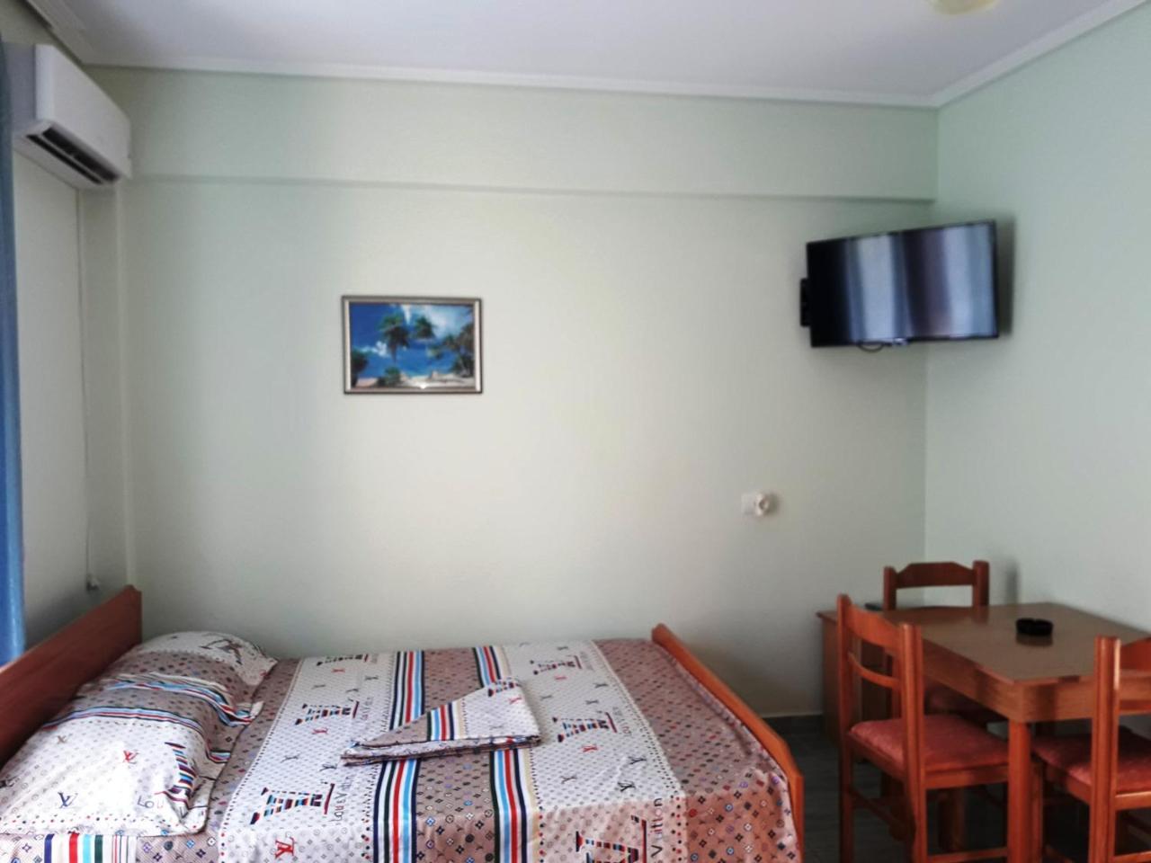 Tani'S Guesthouse Ksamil Exterior photo
